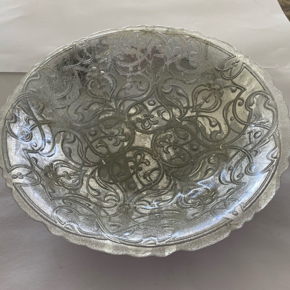 ❄️Beautiful Glass decorative Bowl ❄️ - Picture 2 of 7
